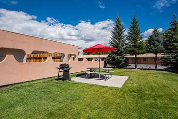 هتل Rodeway Inn Gunnison