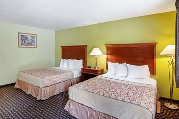 هتل Rodeway Inn Gunnison
