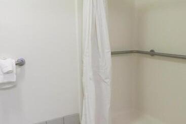 هتل Travelodge By Wyndham Missouri Valley
