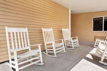 هتل Travelodge By Wyndham North Platte