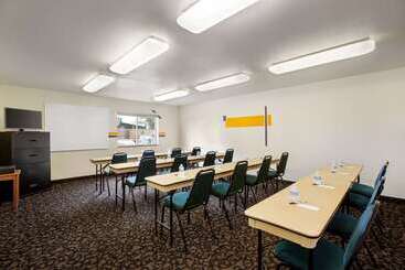 هتل Travelodge By Wyndham North Platte