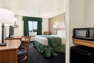 هتل Travelodge By Wyndham North Platte