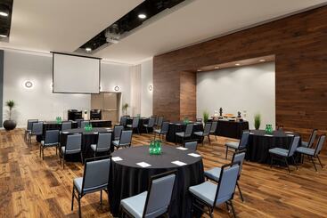 هتل Twelve Midtown, Marriott Autograph Collection