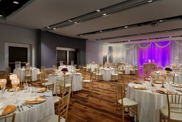 هتل Twelve Midtown, Marriott Autograph Collection