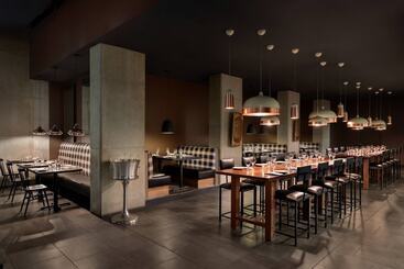 هتل Twelve Midtown, Marriott Autograph Collection