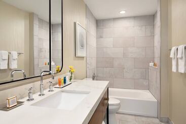 هتل Twelve Midtown, Marriott Autograph Collection