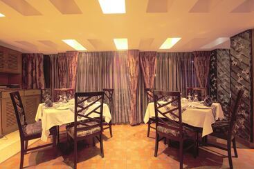 Well Park Residence Boutique Hotel & Suites