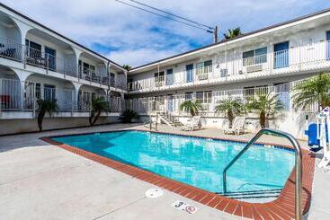Motel 6oceanside, Ca, Marina