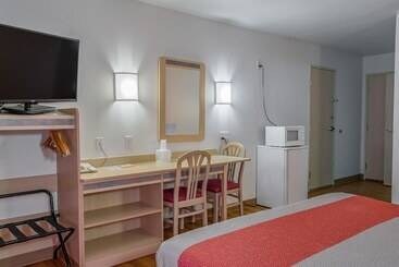 Motel 6 Redmond, Or