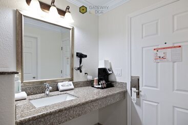 مُتل Gateway Lodge