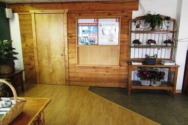 مُتل Yellowstone Country Inn