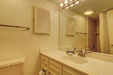 The Village At Palmetto Dunes