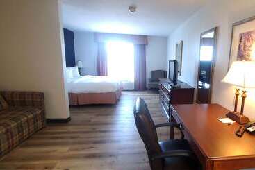 Wingate By Wyndham Youngstown Austintown