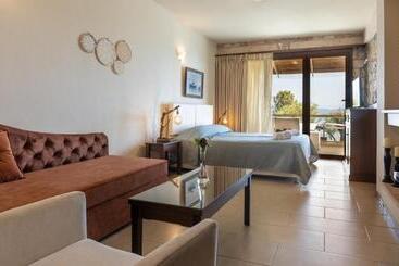 Enalio Suites