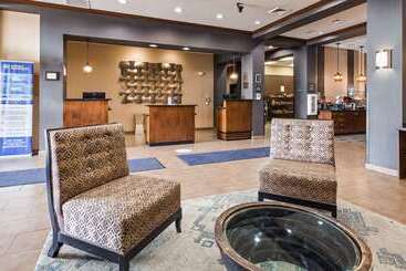 Best Western Plus Williston Hotel & Suites