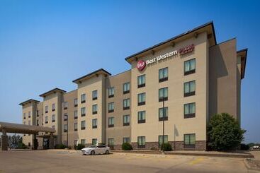 Best Western Plus Williston Hotel & Suites
