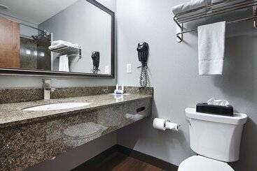 Best Western Plus Williston Hotel & Suites