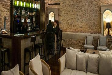 هتل Convento Aracena & Spa