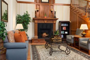 هتل Country Inn & Suites By Radisson, Columbia, Mo