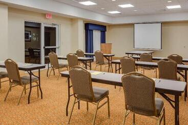 Hotel Country Inn & Suites By Radisson, Panama City Beach, Fl