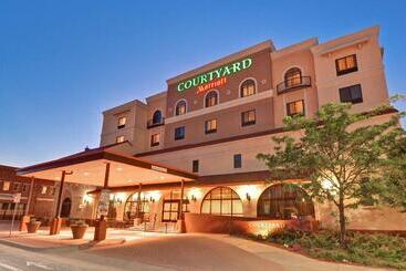 هتل Courtyard By Marriott Wichita At Old Town