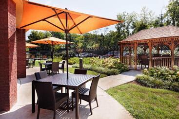 هتل Courtyard By Marriott Knoxville Airport Alcoa