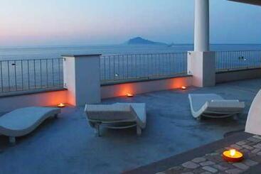 هتل Cutimare   Aeolian Charme