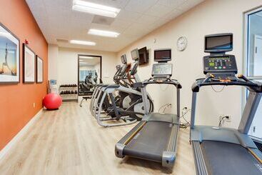 هتل Drury Inn & Suites Greenville
