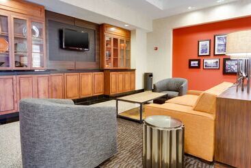 هتل Drury Inn & Suites Greenville