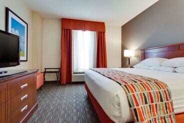 هتل Drury Inn & Suites Greenville