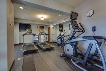 هتل Drury Inn & Suites Las Cruces