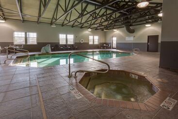 هتل Drury Inn & Suites Las Cruces