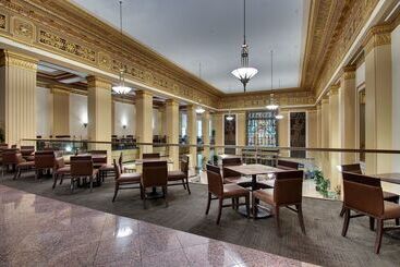 Drury Plaza Hotel San Antonio Riverwalk