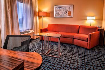 هتل Fairfield Inn & Suites By Marriott Montgomery Airport