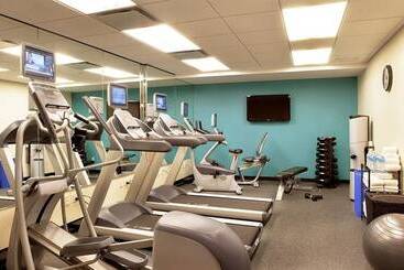هتل Holiday Inn Express   Times Square South, An Ihg