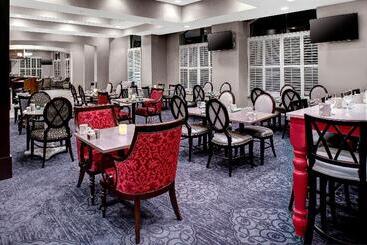 هتل Holiday Inn Savannah Historic District, An Ihg