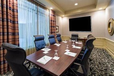 هتل Holiday Inn Savannah Historic District, An Ihg