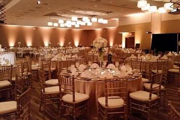 I Hotel And Conference Center Champaign