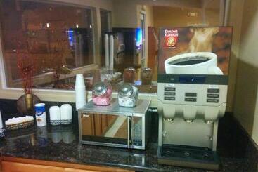 هتل Portofino Inn Burbank