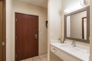 هتل Red Roof Inn Panama City