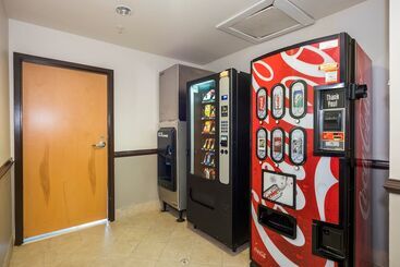 هتل Red Roof Inn & Suites Biloxi Ocean Springs