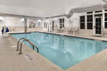 هتل Residence Inn By Marriott Greensboro Airport
