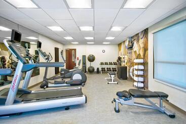 هتل Springhill Suites Erie