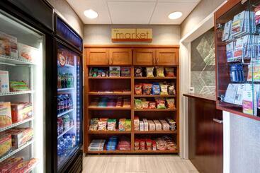 هتل Springhill Suites Erie