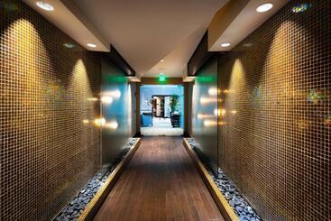 The Battle House Renaissance Mobile Hotel & Spa