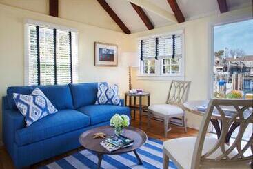 The Cottages At Nantucket Boat Basin