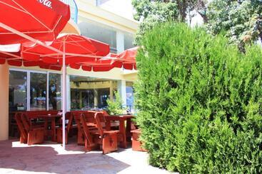 Hotel Bonita