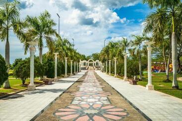 هتل Grand City