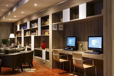 هتل Holiday Inn Express The Hague   Parliament, An Ihg