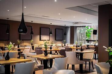 هتل Holiday Inn Express The Hague   Parliament, An Ihg